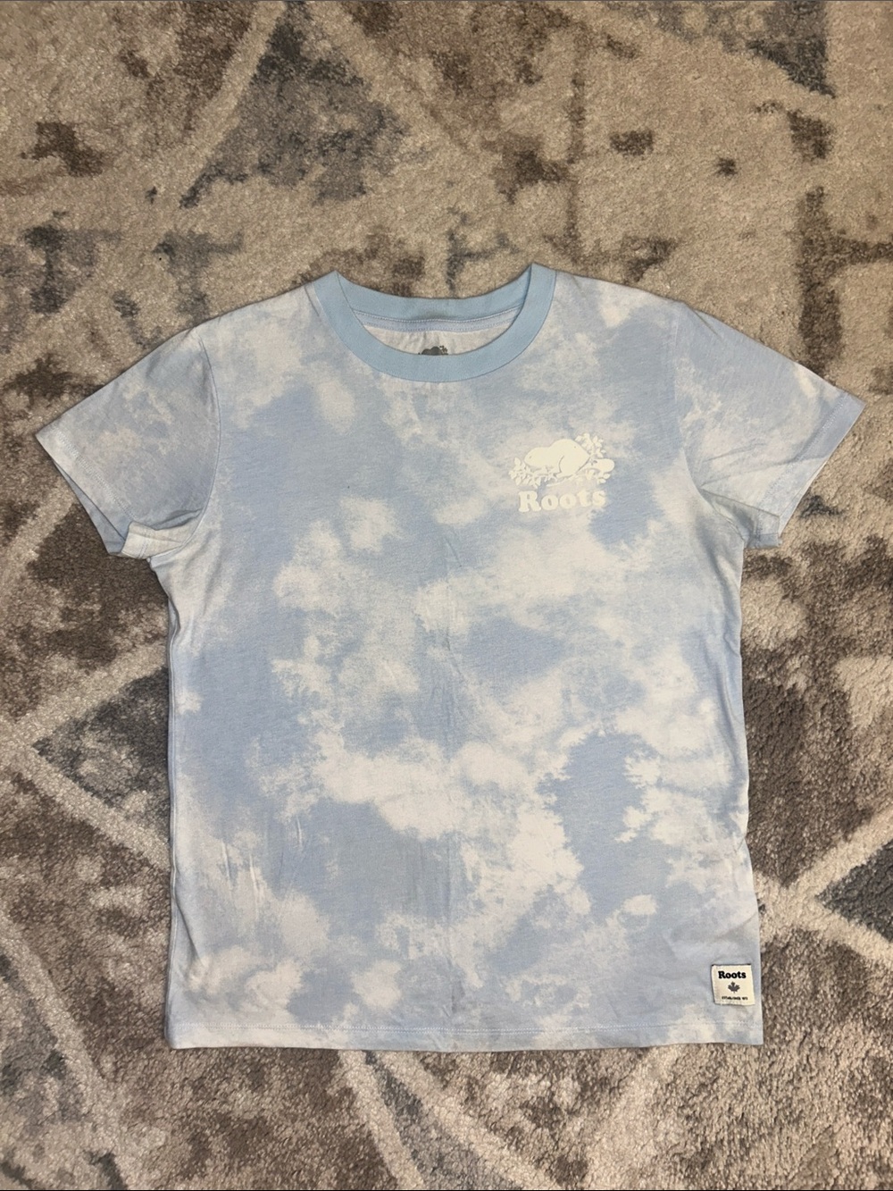 Like new Roots tee